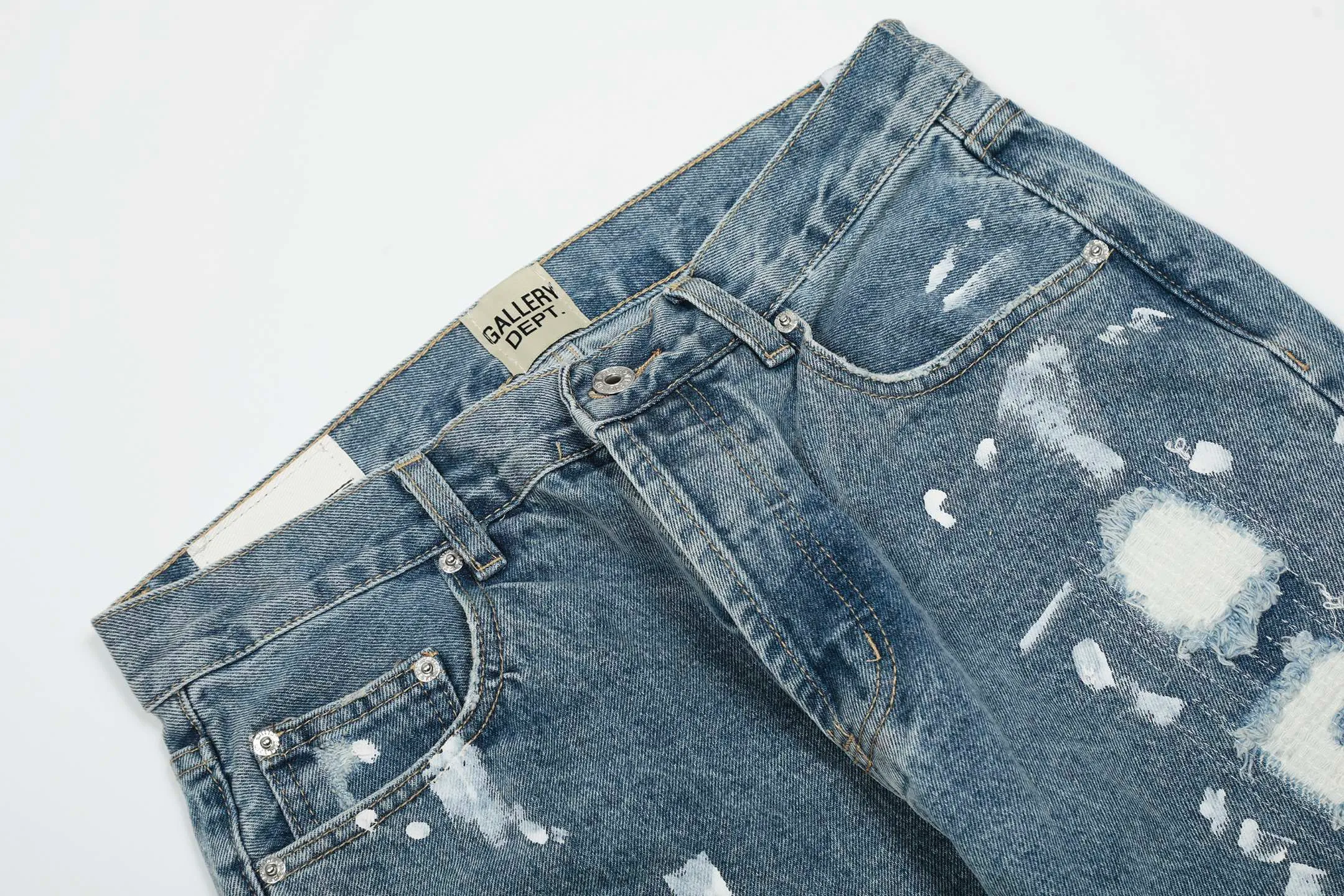 #8149 P250💰 Independent GALLERY DEPT. Vintage hole patch splicing black leather cross loose washed flared jeans - truly restore the ultimate vintage texture - original hardware accessories washed and other elevators, QR code analysis are all purchased from the original factory, high degree of restoration, you are welcome to compare with a certain product ~ - three-dimensional version loose and comfortable, not picky about the figure, tall and slim, factory Seiko, original factory quality control, same style for men and women, can be matched with couples, versatile recommendation Essential jeans for all seasons - sizes: 28 30 32 34 36